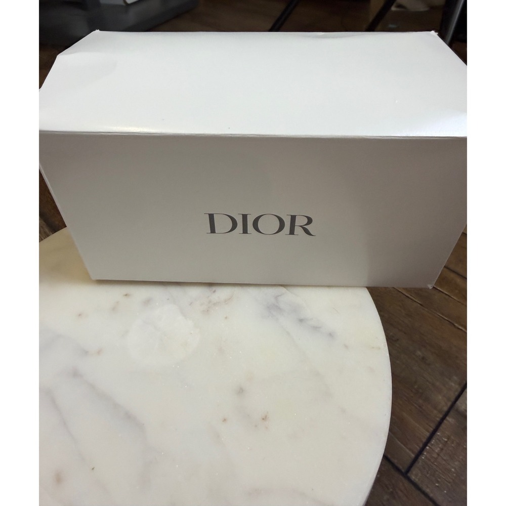 Dior Parfums White Velvet Cosmetic Pouch Gold Embroidered Logo Makeup Bag Boxed - Picture 3 of 8